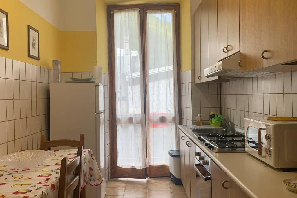 Appartamento La Casa Del Nonno Omegna Esterno foto